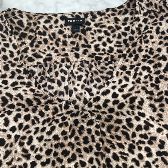 Torrid Leopard Print Blouse - Picture 3 of 3